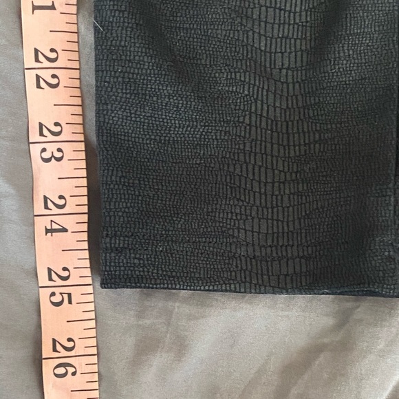 30% OFF BUNDLES! FAUX MATTE LEATHER LEGGINGS PANTS - Picture 13 of 16